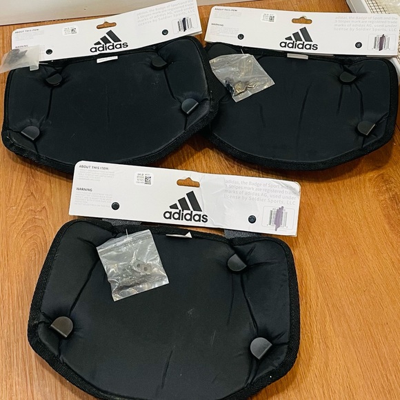 🆕NWT Adidas Back Plate, chrome (sold individually) - Picture 5 of 6